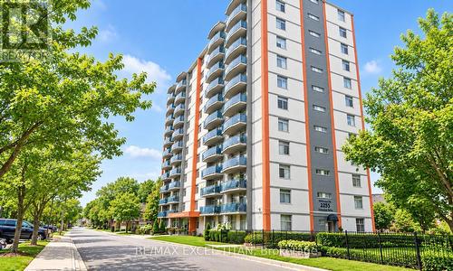 409 - 2255 WESTON ROAD , Toronto, Ontario M9N 1Y5