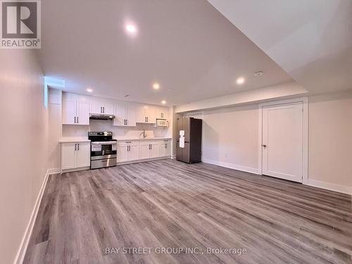 LOWER - 1 KENNETH ROSS BEND , East Gwillimbury, Ontario L9N 0T7 3