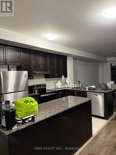 210 KEPPEL CIRCLE , Brampton, Ontario L7A 0B6 3