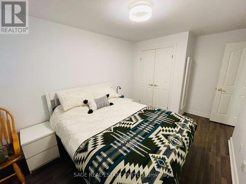 5 - 296 RUNNYMEDE ROAD , Toronto, Ontario M6S 2Y6 5