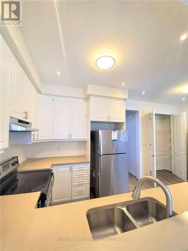 45 FUSILIER DRIVE , Toronto, Ontario M1L 0J4 4