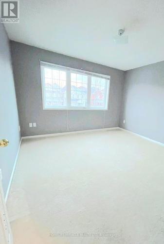 857 TAGGART CRESCENT , Oshawa, Ontario L1K 0E6 3