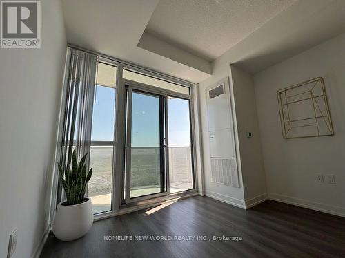 3212 - 28 INTERCHANGE WAY , Vaughan, Ontario L4K 5Z7 5