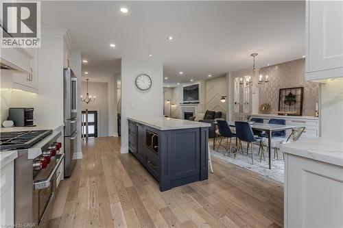2193 Lancaster Crescent, Burlington, ON 