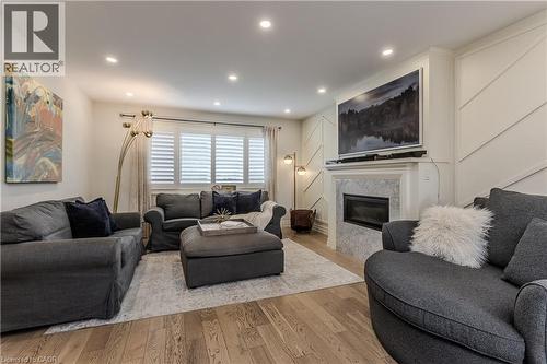 2193 Lancaster Crescent, Burlington, ON 