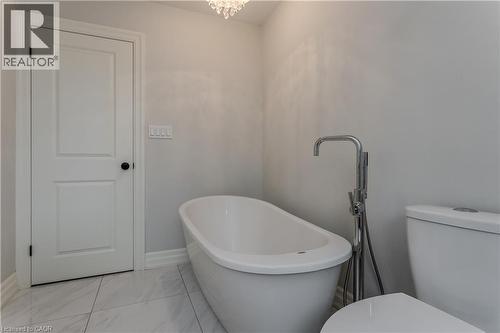 2193 Lancaster Crescent, Burlington, ON 