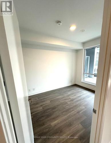A328 - 7950 BATHURST STREET , Vaughan, Ontario L4J 0L4 4