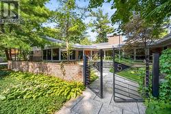 55 WILLINGDON ROAD  Ottawa, ON K1M 2J6