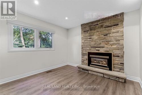 LOWER - 360 CHANTENAY DRIVE , Mississauga, Ontario L5A 1E7 5