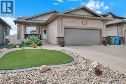 3805 Green Moss BAY  Regina, SK S4V 1P7