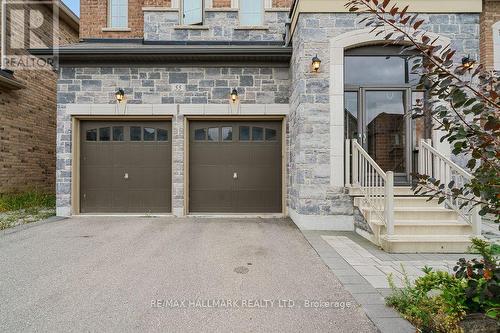 55 MARBROOK STREET , Richmond Hill, Ontario L4C 0Y8 3