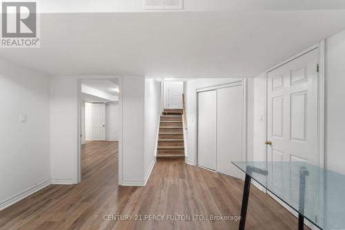 35 WELDON STREET , Whitby, Ontario L1R 2T5 5