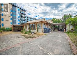 425 Leathead Road Kelowna, BC V1X 2J3