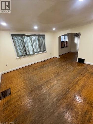 2 MENZIE Avenue Unit# Upper , Guelph, Ontario N1E 5X9 3