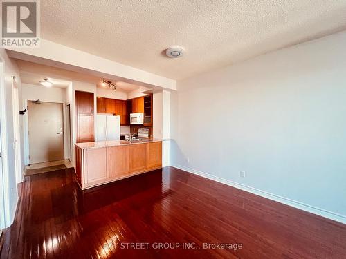 2107 - 60 BYNG AVENUE , Toronto, Ontario M2N 4K3 4