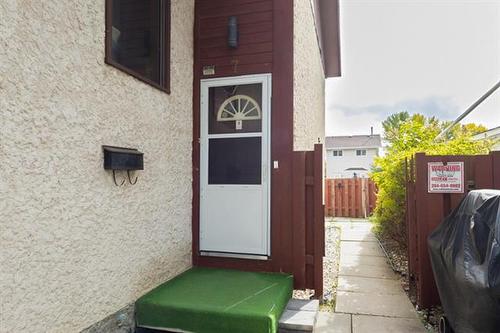 7 Gimli Pl, Winnipeg, MB 