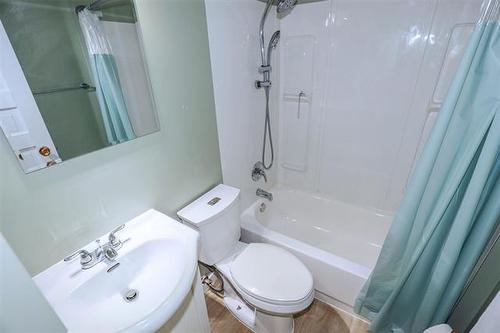 866 Banning St, Winnipeg, MB 