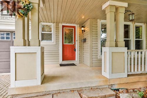 2198 WOODGLEN CRESCENT , Burlington, Ontario L7L 6H1 2