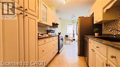 300 KEATS Way Unit# 207 , Waterloo, Ontario N2L 6E6 3