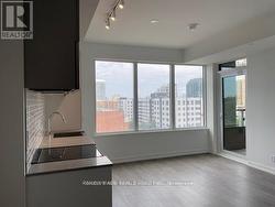 822 - 270 DUFFERIN STREET  Toronto, ON M6K 0H8