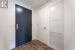 913 - 86 DUNDAS STREET E Mississauga, ON L5A 1W4