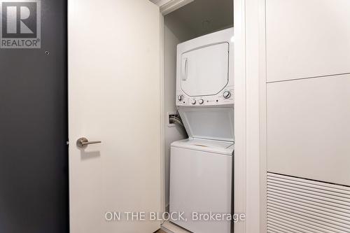 913 - 86 DUNDAS STREET E , Mississauga, Ontario L5A 1W4 2