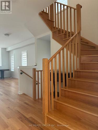 51 DANIELLE MOORE CIRCLE , Toronto, Ontario M1P 0G9 5