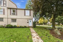 109 MCMASTER DRIVE E  London South (South M), ON N6K 1J3