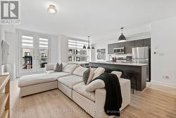 28 SPRY LANE  Barrie, ON L9J 0N6