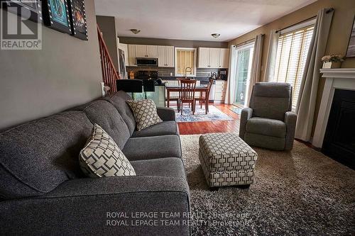 207 BURNABY DRIVE , Ottawa, Ontario K2S 0K1 4