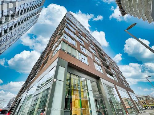 429 - 30 BASEBALL PLACE  Toronto, ON M4M 0E8