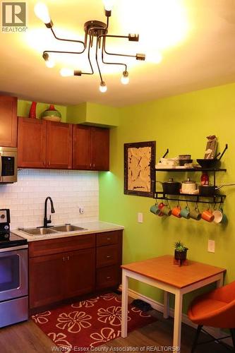 809 ERIE STREET East Unit# 2 , Windsor, Ontario N9A 3Y5 2