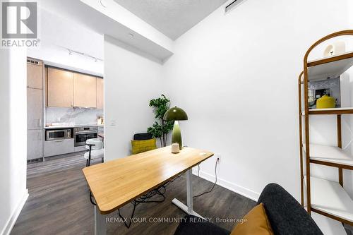 917 - 60 HONEYCRISP CRESCENT , Vaughan, Ontario L4K 0N5 4
