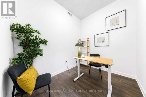 917 - 60 HONEYCRISP CRESCENT , Vaughan, Ontario L4K 0N5 5