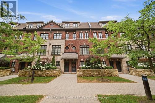 77 - 250 ROYALTON COMMON , Oakville, Ontario L6H 0N2 2