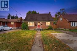 25 MEINZINGER Avenue  Kitchener, ON N2M 3T3