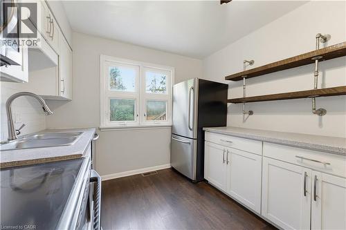 25 Meinzinger Avenue, Kitchener, ON 