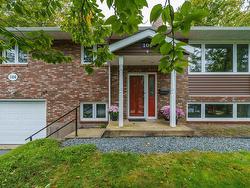 106 Deerbrooke Drive  Cole Harbour, NS B2V 1W9