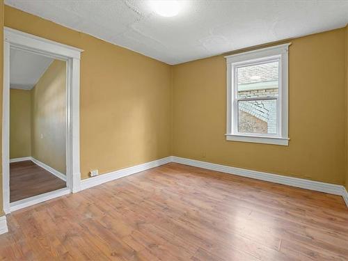 905 Winnipeg Ave, Winnipeg, MB 