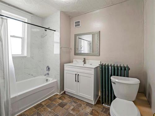 905 Winnipeg Ave, Winnipeg, MB 