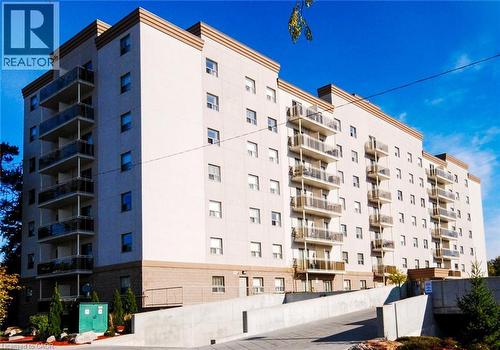 736 OLD ALBERT Street Unit# 102 , Waterloo, Ontario N2L 6R4 2
