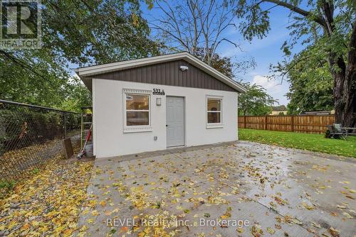 533A CARLTON STREET , St. Catharines (Carlton/Bunting), Ontario L2M 4X6 2