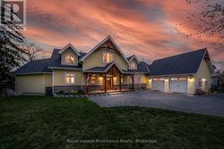 12698 LOYALIST PARKWAY Prince Edward County (Picton Ward), ON K0K 2T0