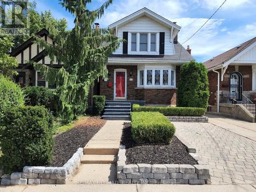 45 WARLAND AVENUE , Toronto, Ontario M4J 3G1 2