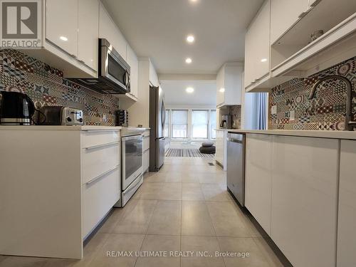 45 WARLAND AVENUE , Toronto, Ontario M4J 3G1 5