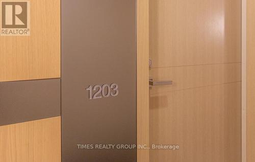 PH1203 - 39 QUEENS QUAY E. STREET E , Toronto, Ontario M5E 0A5 2