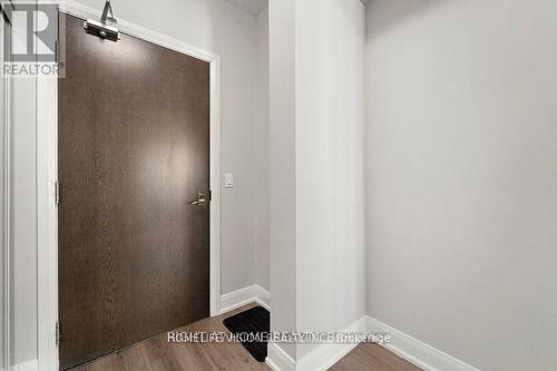 2505 - 2900 HWY 7 , Vaughan, Ontario L4K 0G3 2