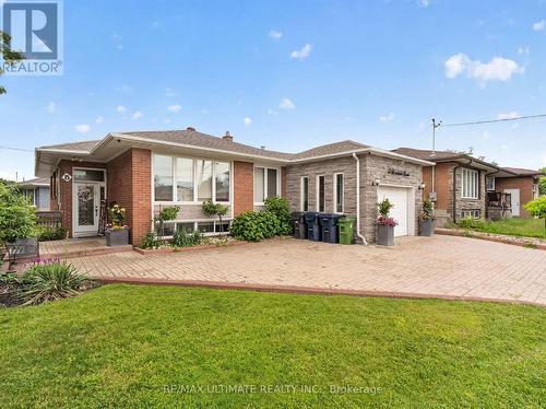 5 MANDARIN ROAD , Toronto, Ontario M1M 1W2 2