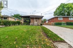 75 PURDY CRESCENT  Hamilton, ON L9A 3B4