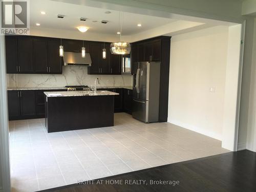 46 BLAZING STAR STREET , East Gwillimbury, Ontario L9N 0S2 3